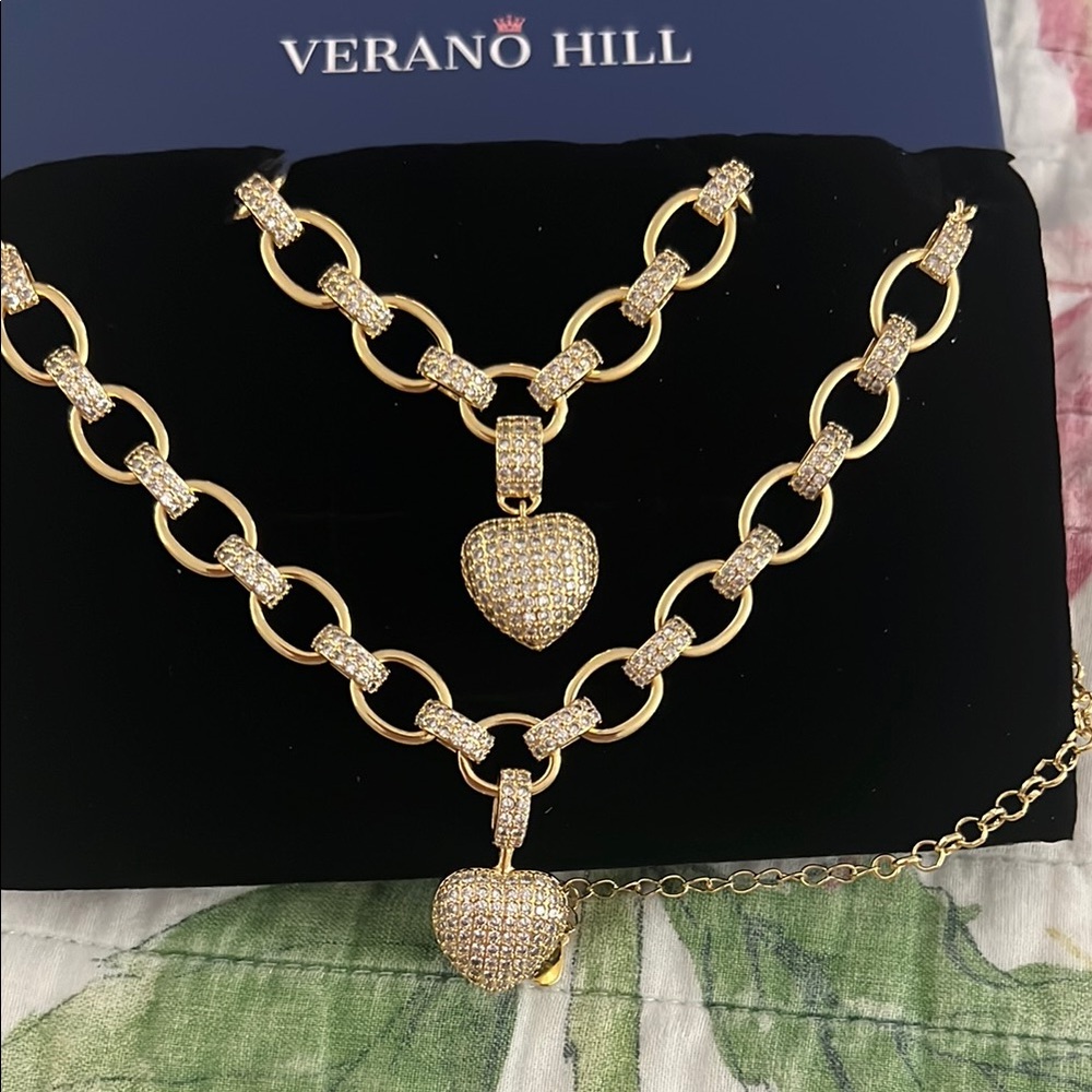 Gold Chunky Chain Necklace Set with Sparkling Pendants